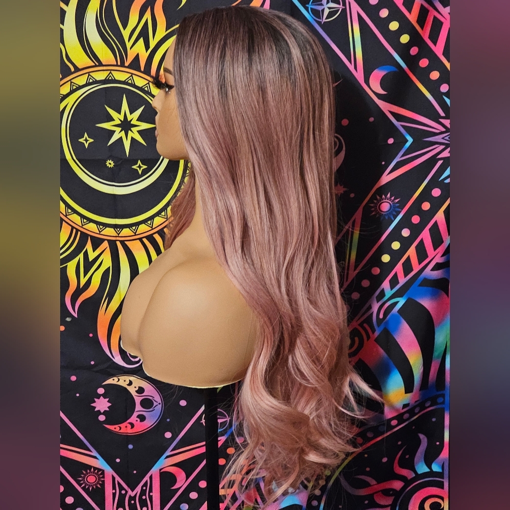 Wig - Picture 2 of 3